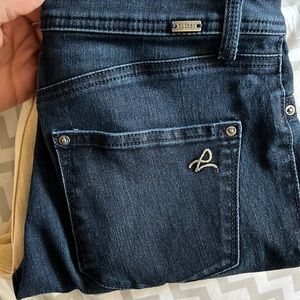 DL1961 Nina High Rise 360 Stretch Comfort jeans Dark Blue